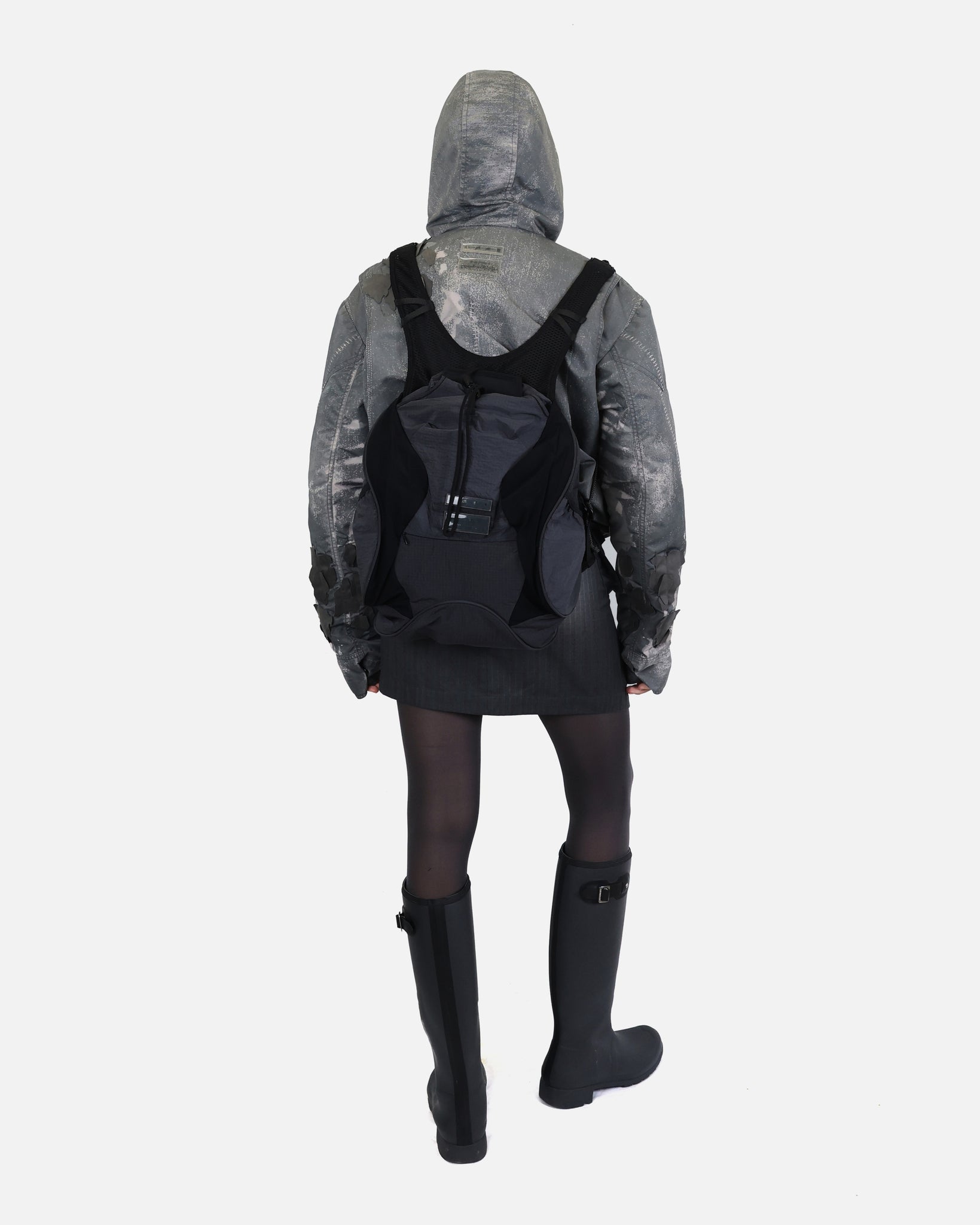 WIND BREAKER