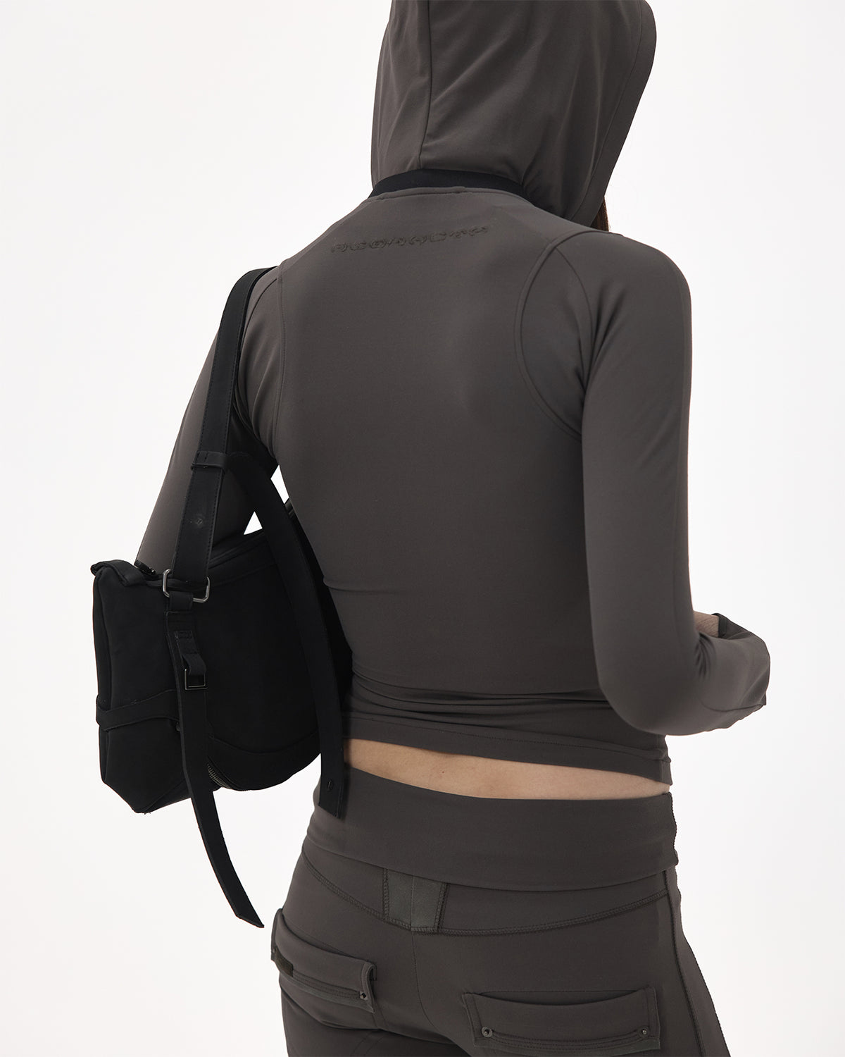 HOODED ZIP TOP