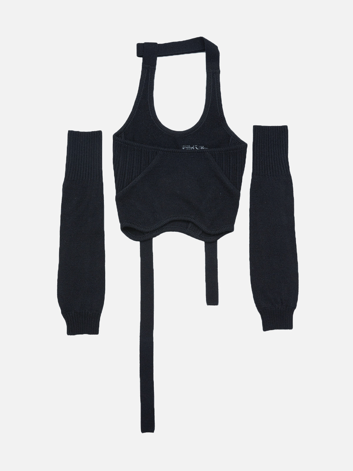 ÄRMELLOSES STRICKMODELL MIT ARMWÄRMERN