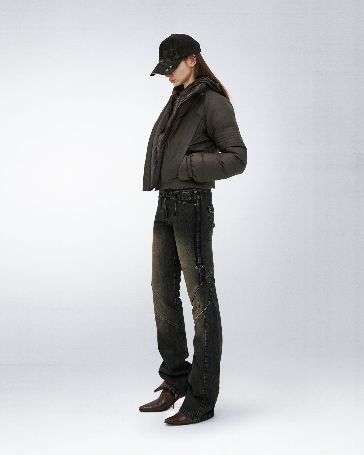 LOW RISE PANTS