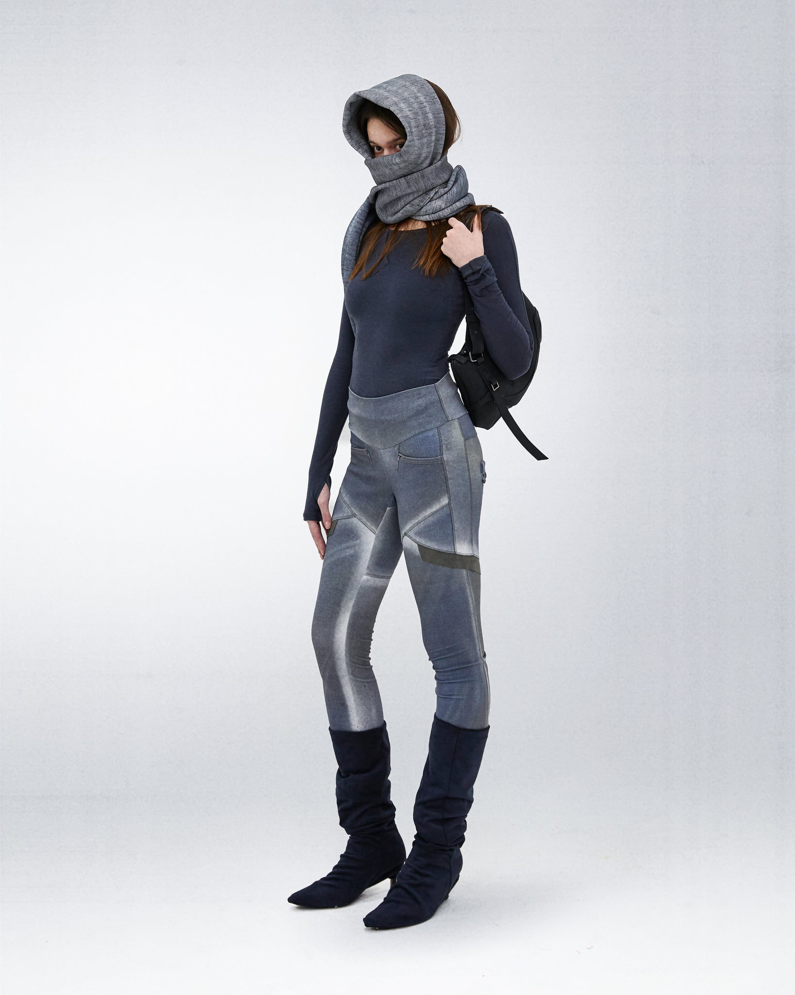 HOLD TIGHT LONG SLEEVES