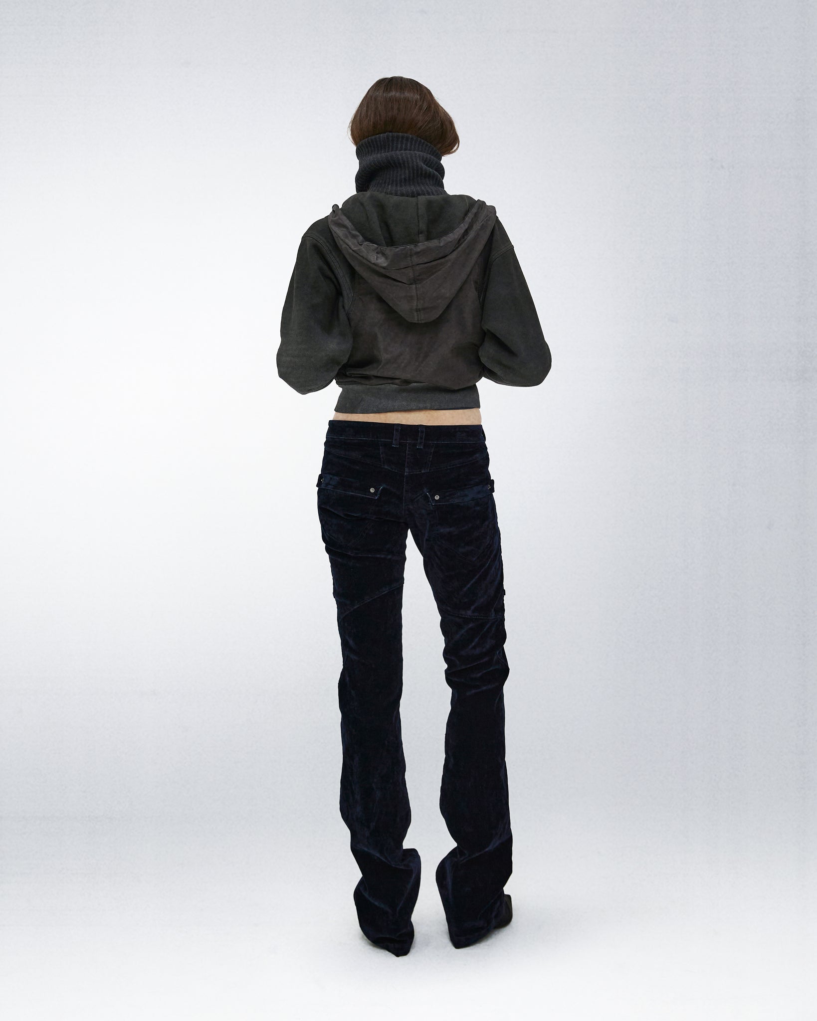 CROPPED ZIP UP HOODIE