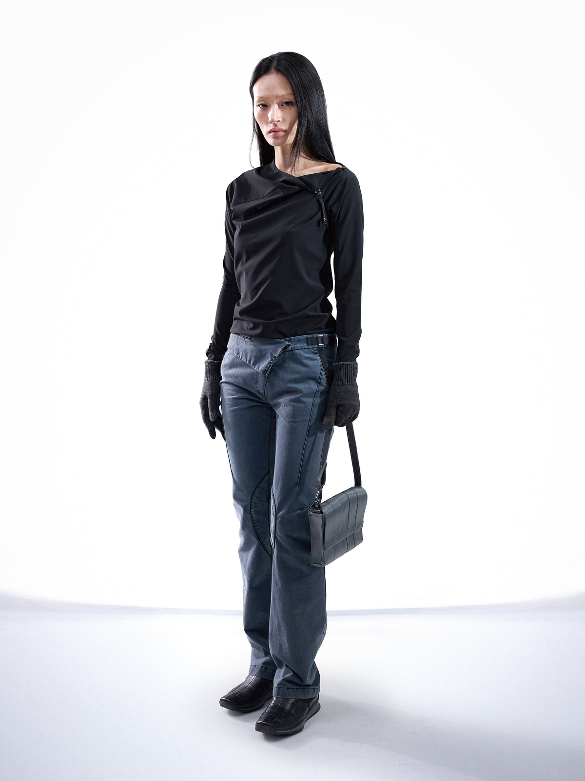 ADJUSTABLE NECK TOP