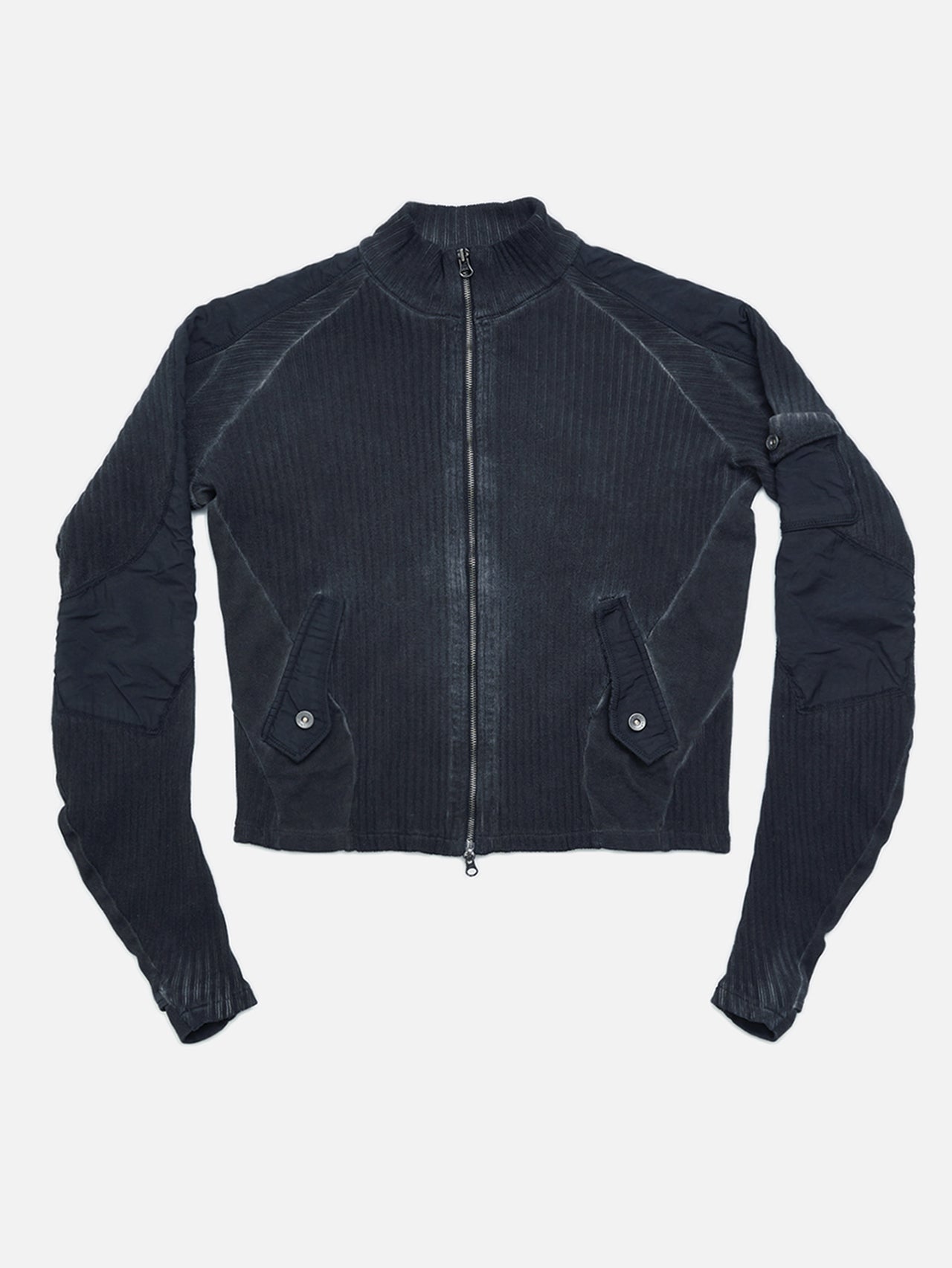 OUTERWEARS – AESYNCTX INTL.