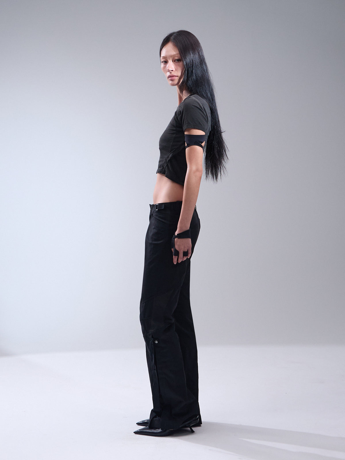 LOW RISE PANTS